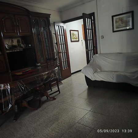 Appartamento Apto Barcelona C R Santa Coloma de Gramanet Esterno foto